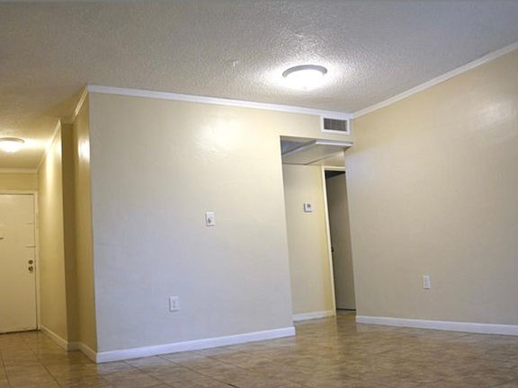 4th image of 2498 SW 17th Ave APT 4303