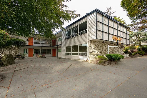 9043 35th Ave SW Photo 1