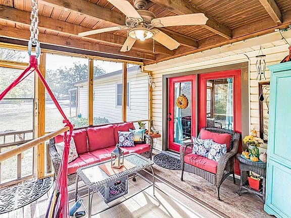 5th image of 901 N Blue Quail Ct