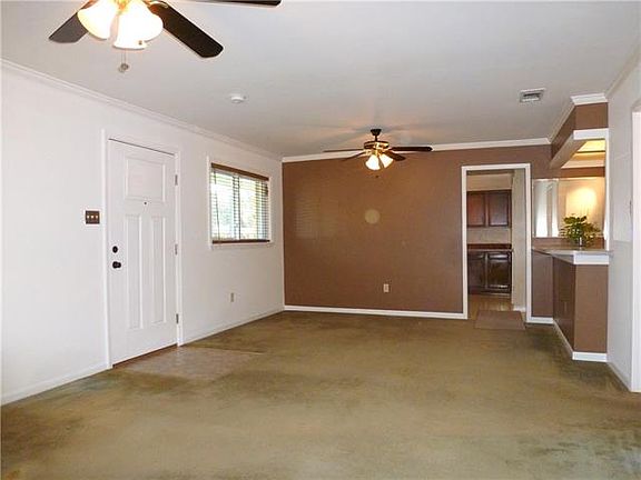 3rd image of 720 Wiegand Dr