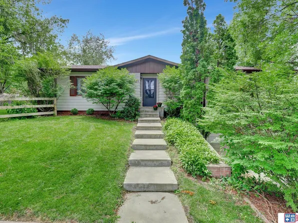 3521 Wildbriar Ln, Lincoln, NE 68516