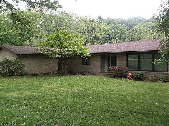2nd image of 1955 Meadowbrook Rd