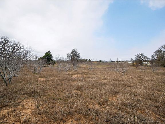 3rd image of 701 Old Colony Line Rd