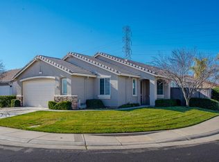 8316 Fernhill Way, Sacramento, CA 95829