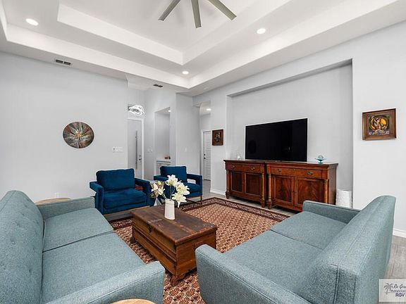 4th image of 6860 Woodstock Dr #35