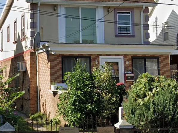 73-06 164th St, Fresh Meadows, NY 11366