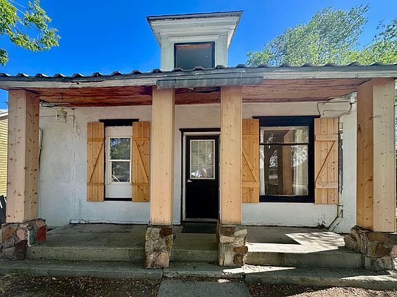 2nd image of 212 Robertson Ave