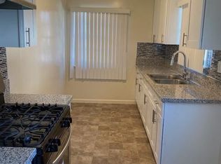 1119 N Lake Ave APT D, Pasadena, CA 91104