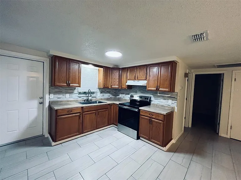 5323 Satsuma Dr — Photo 14