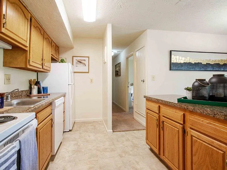 Morningside Apartments and Townhomes — Photo 5