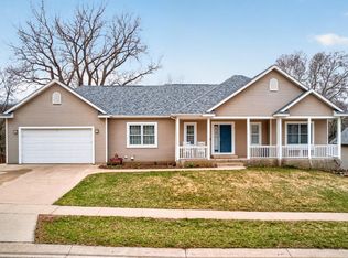 1032 Rocky Creek Dr NE, Rochester, MN 55906