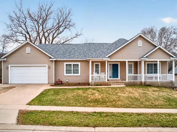 1032 Rocky Creek Dr NE, Rochester, MN 55906