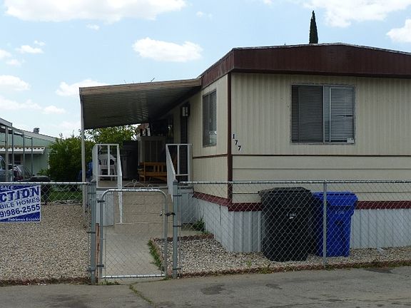 3rd image of 10701 Cedar Ave Space 177