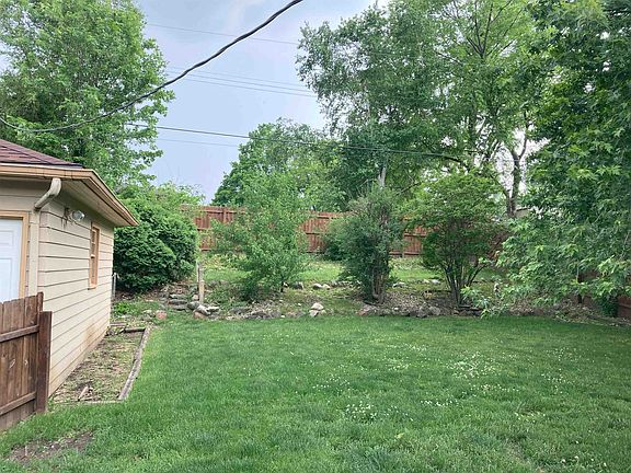 4th image of 2359 Richard Ave