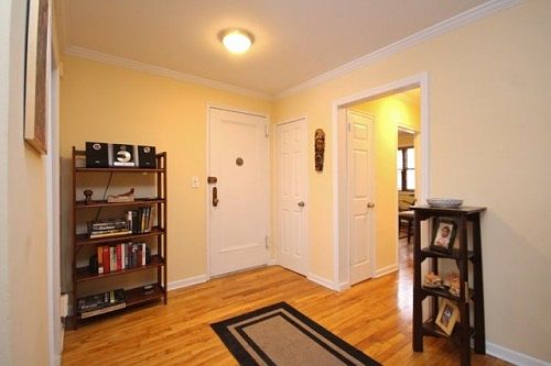 3rd image of 154 Martling Ave APT P3