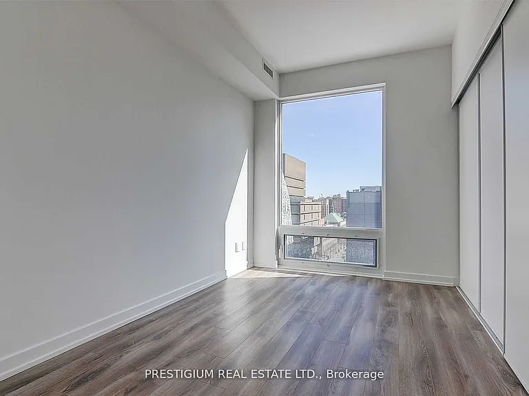 20 Edward St #804 — Photo 19