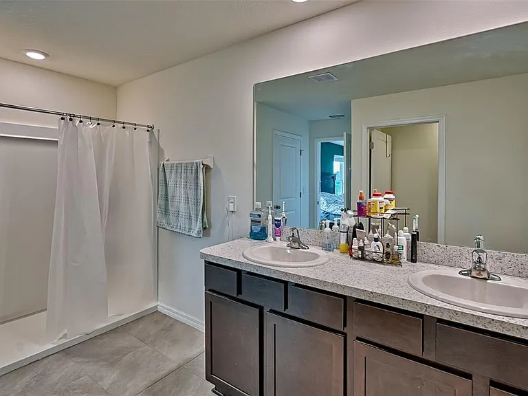 1100 NW 248th Dr — Photo 15