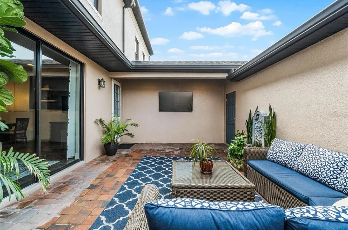 3 bed, 2.5 bath, 1946 sqft, $1,250 — Photo 4