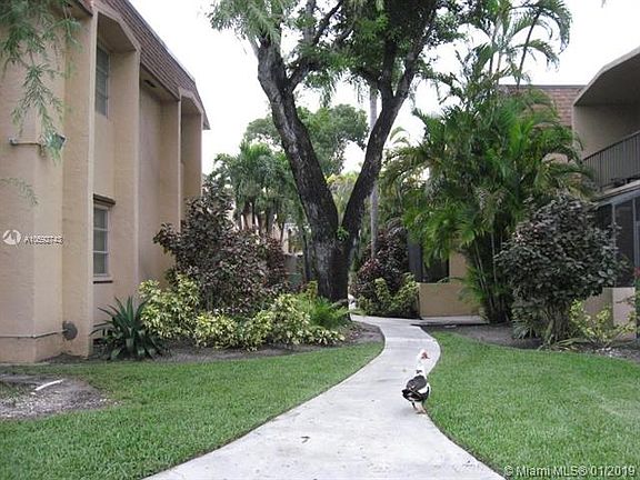 5th image of 7829 Miller Dr APT B102
