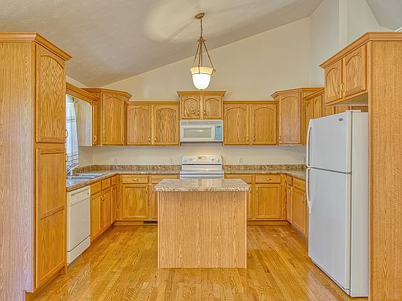 2nd image of 3658 Brookstone Dr