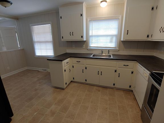 4th image of 7622 Briardale Dr