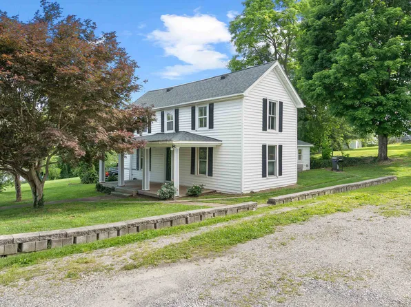 1250 King St, Christiansburg, VA 24073