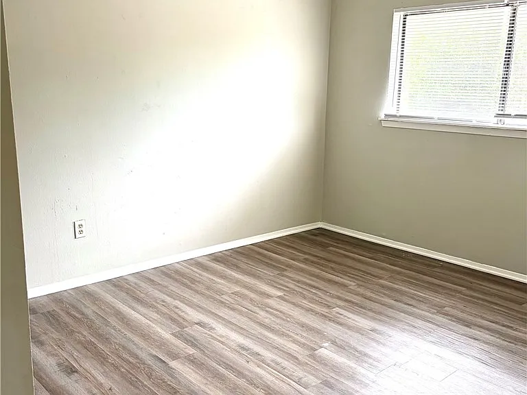 2406 Blanco Dr #D — Photo 9