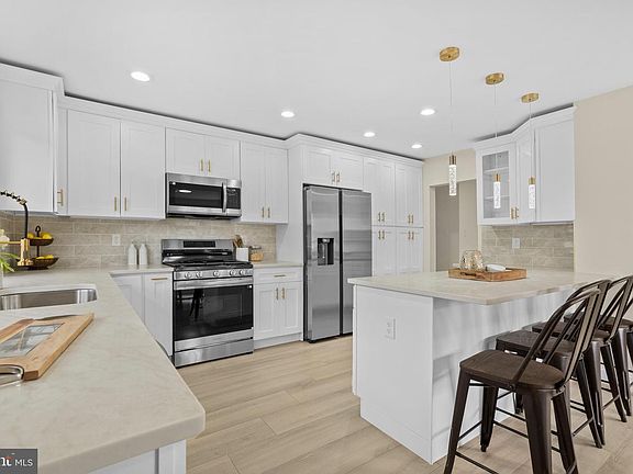 5th image of 120 Canterbury Rd