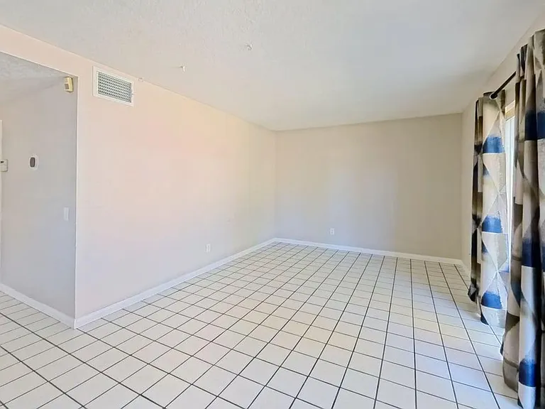 12658 Heartleaf St — Photo 7