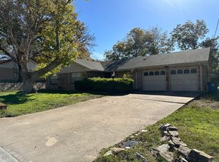 1303 Ford St, Kerrville, TX 78028