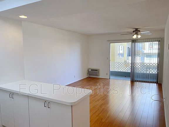 5th image of 7235 Hollywood Blvd #W312