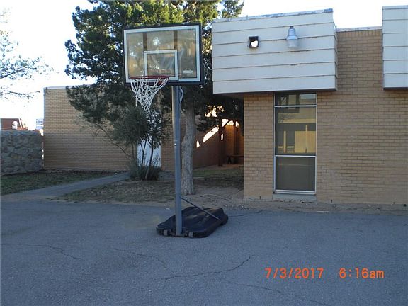 4th image of 5400 Yvette Ave