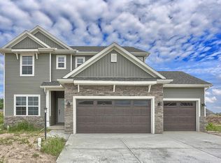 606 Weldon Springs Rd, Monticello, IL 61856