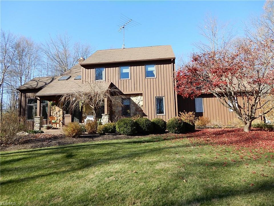 1st image of 14760 River Glen Dr