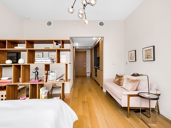 3rd image of 565 Broome St #N6g