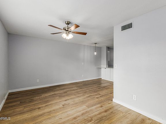 4th image of 625 S WESTWOOD -- #148