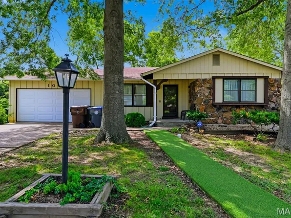 104 Jane Dr, Saint Peters, MO 63376