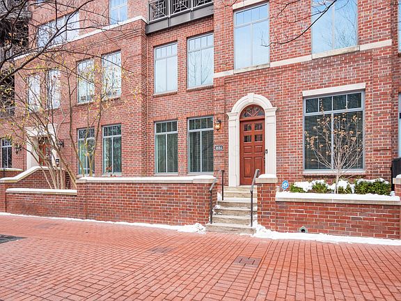 4th image of 250 Daniel Burnham Sq Unit 251