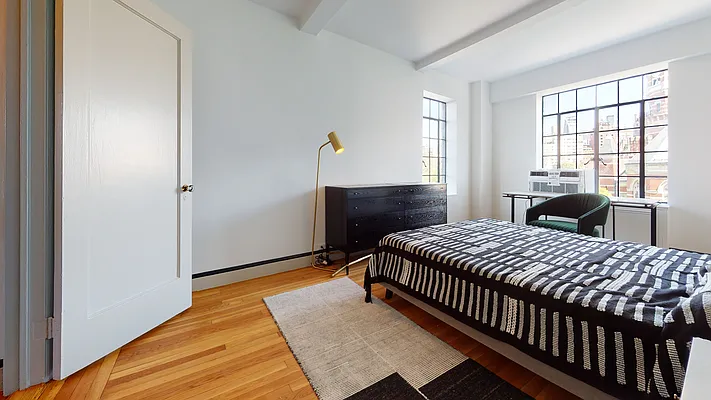 Rented by Bond New York | media 28