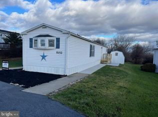 5152 Stone Terrace Dr, Whitehall, PA 18052