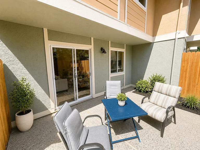 1536 Drake Dr — Photo 10