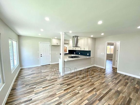4th image of 3620 Wesley St #3620