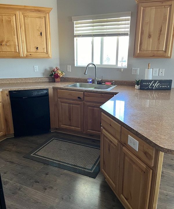 1st image of 126 E Resaca Dr