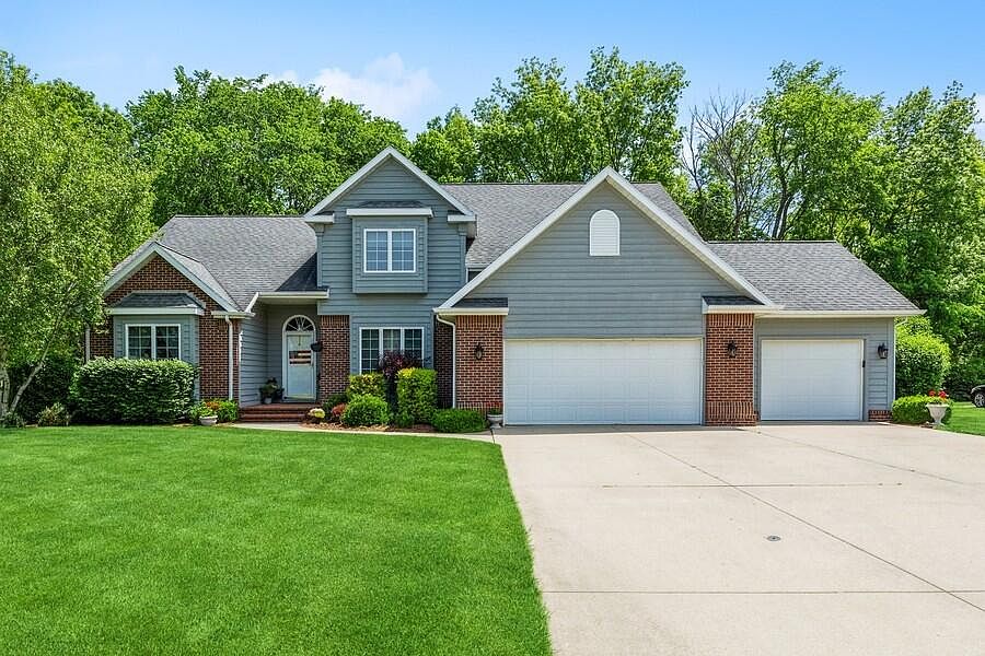 1st image of 3641 Saint Charles Pl