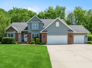 3641 Saint Charles Pl, Saint Joseph, MI 49085
