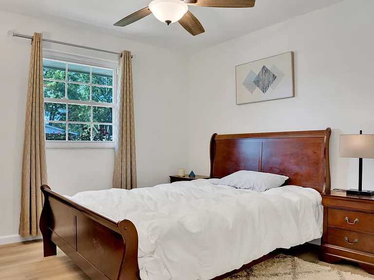 104 W Jackson St — Photo 14