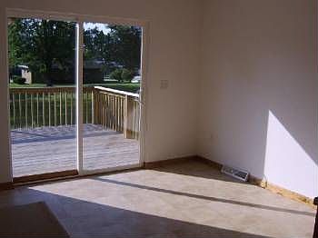 5th image of 1312 Deerfield Ln