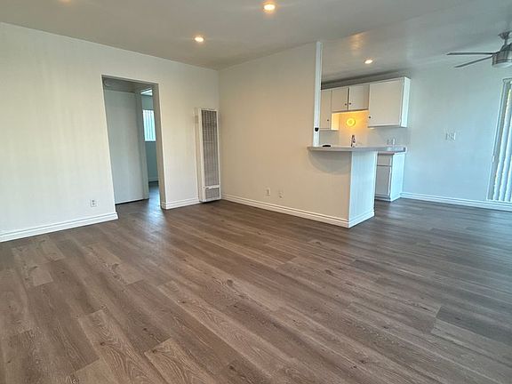 3rd image of 4327 Inglewood Blvd APT 9