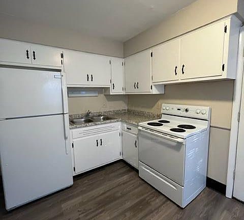 4th image of 1176 Sanborn Pl APT D