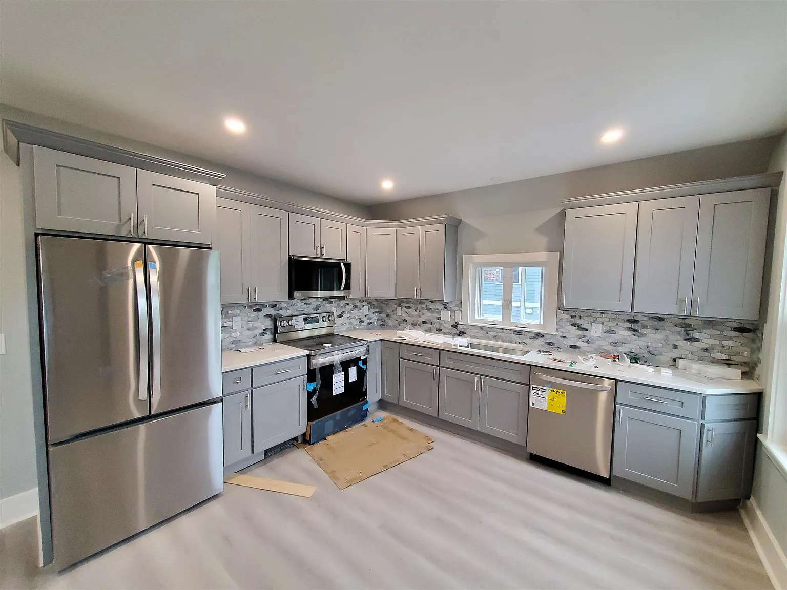 1 bed, $3,600 — Photo 1